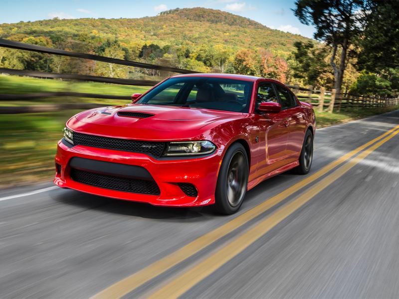 2017 Dodge Charger SRT Hellcat Review, Pricing, and Specs