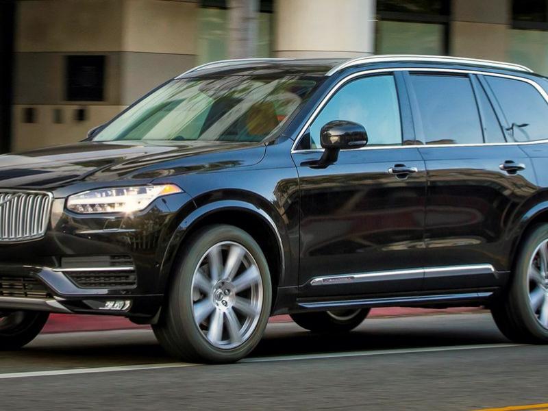 2017 Volvo XC90 Review, Pricing, and Specs