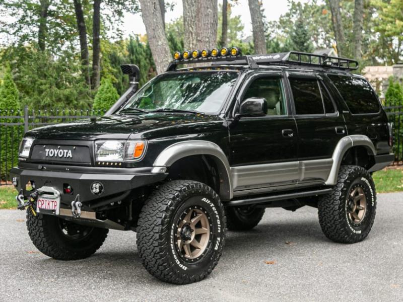 Modified 2002 Toyota 4Runner Limited 4x4 for sale on BaT Auctions - sold  for $22,000 on December 7, 2021 (Lot #61,042) | Bring a Trailer