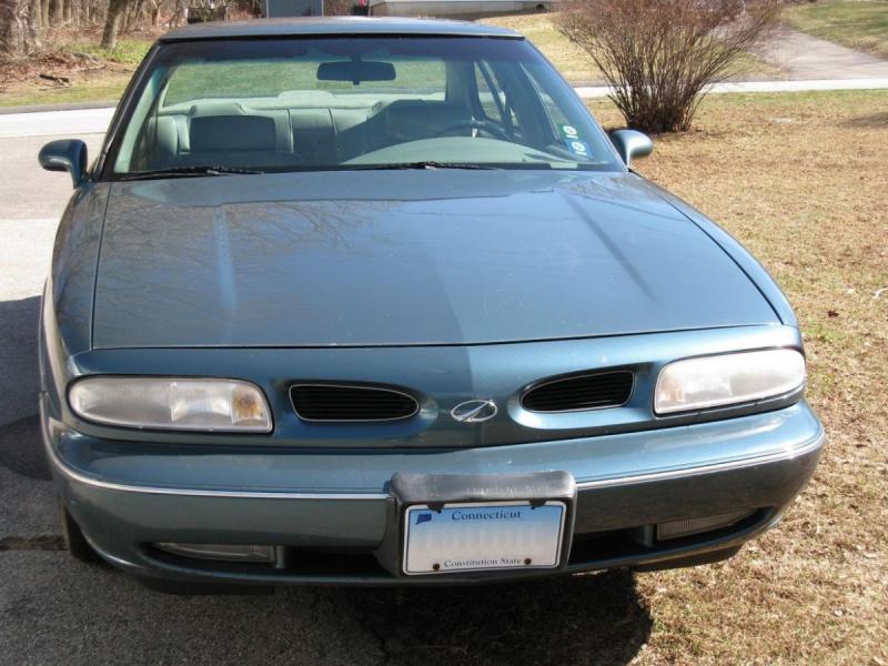 Curbside Classic/Auto Biography: 1994 & 1997 Oldsmobile Eighty-Eight –  Hooked On The Memory Of You | Curbside Classic
