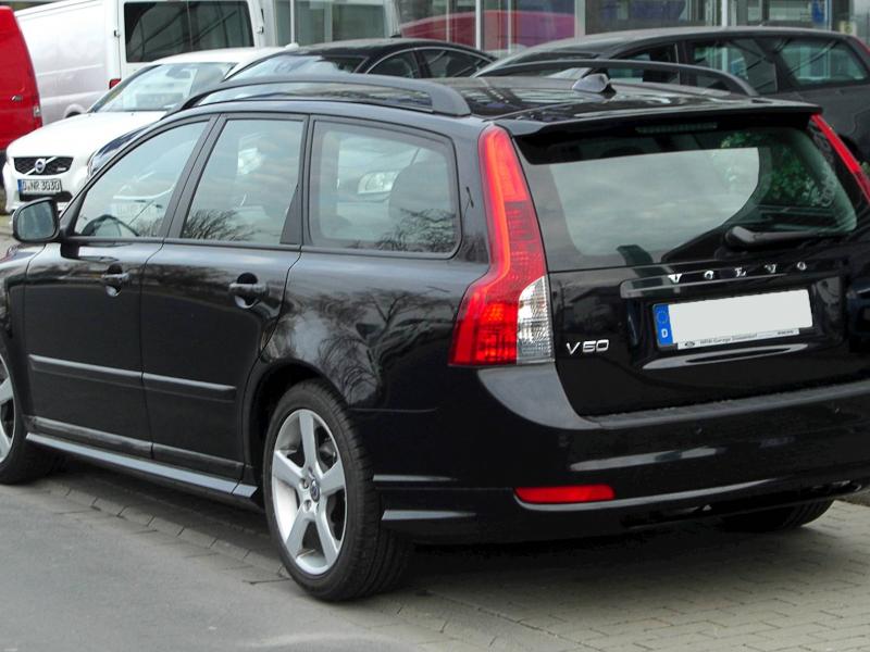 2011 Volvo V50 T5 4dr Front-wheel Drive Station Wagon 5-spd sequential  shift control auto