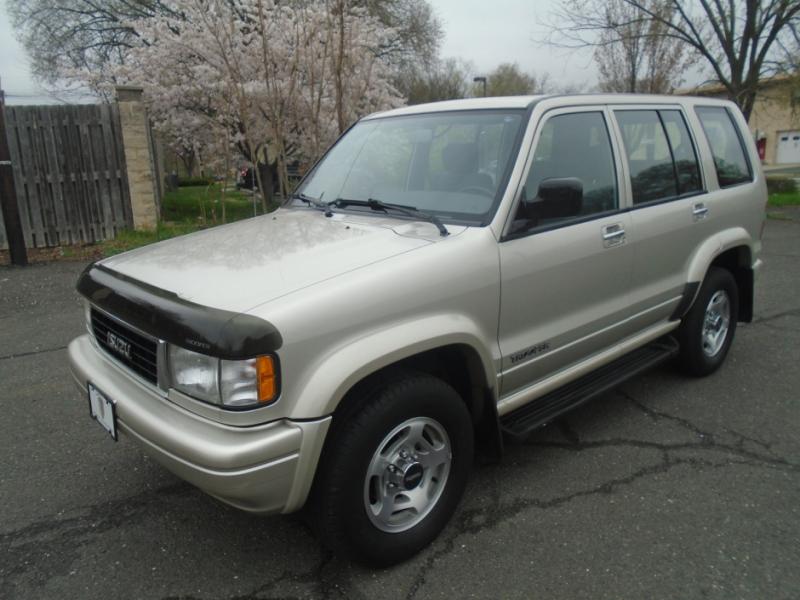 No Reserve: 1997 Isuzu Trooper 5-Speed for sale on BaT Auctions - sold for  $4,350 on May 9, 2018 (Lot #9,528) | Bring a Trailer