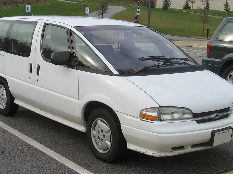 Chevrolet Lumina APV - Wikipedia
