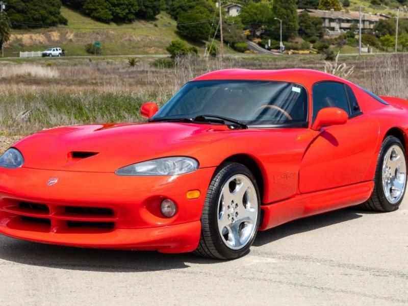 22k-Mile 2000 Dodge Viper GTS for sale on BaT Auctions - closed on May 1,  2020 (Lot #30,914) | Bring a Trailer