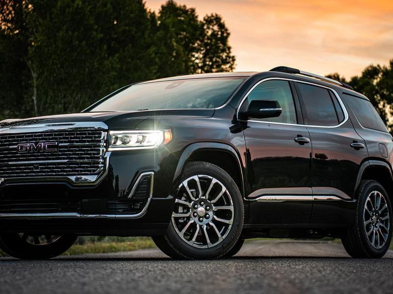 2021 GMC Acadia Review, Pricing, and Specs