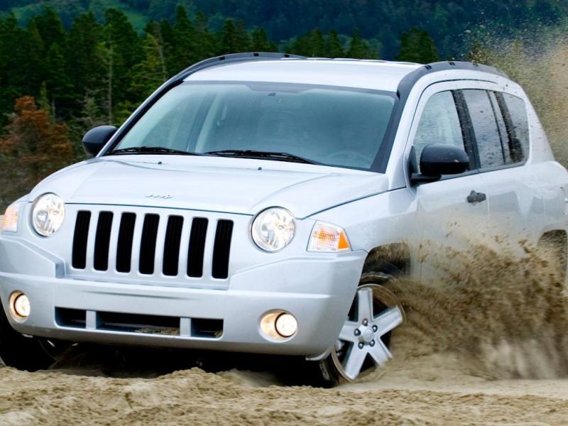 2009 Jeep Compass and Patriot Get New Interiors