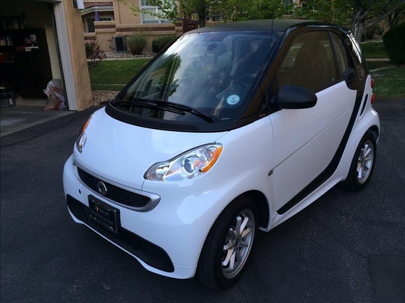 2014 Smart Fortwo Electric Drive (Start Up, In Depth Tour, and Review) -  YouTube