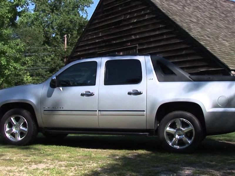 2011 Chevrolet Avalanche - Drive Time Review | TestDriveNow - YouTube