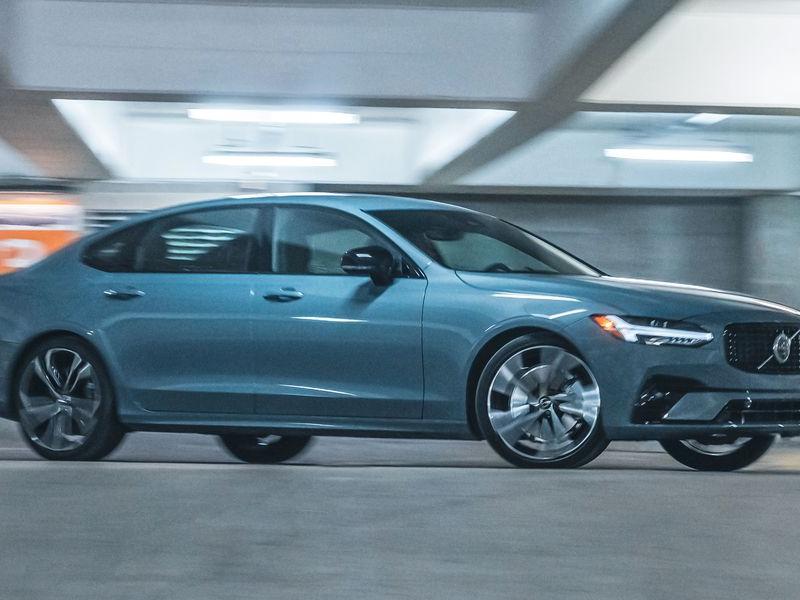 2022 Volvo S90 Review, Pricing, and Specs