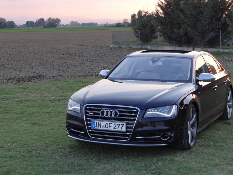 2013 Audi S8 first drive review