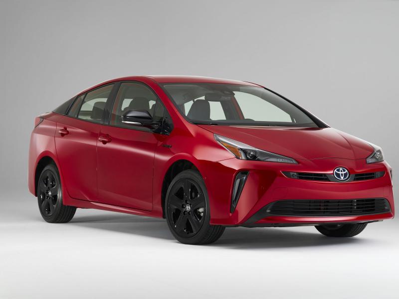 2021 Toyota Prius Review, Pricing, and Specs