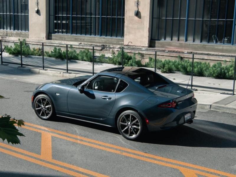 A Week With: 2021 Mazda MX-5 Miata RF - The Detroit Bureau