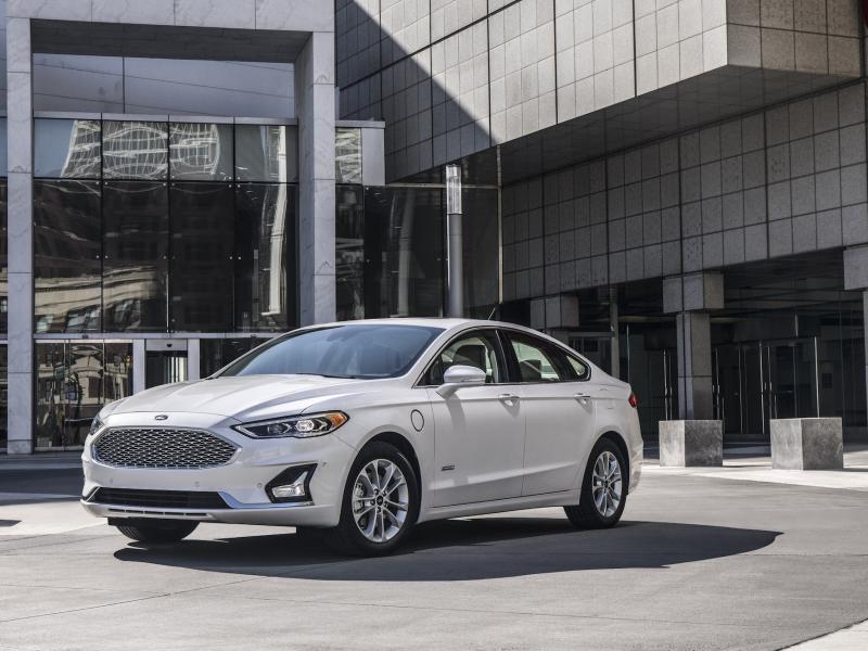 2020 Ford Fusion Review: Prices, Specs, and Photos - The Car Connection