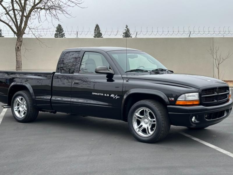 2000 Dodge Dakota R/T Club Cab for sale on BaT Auctions - sold for $30,000  on January 22, 2023 (Lot #96,390) | Bring a Trailer