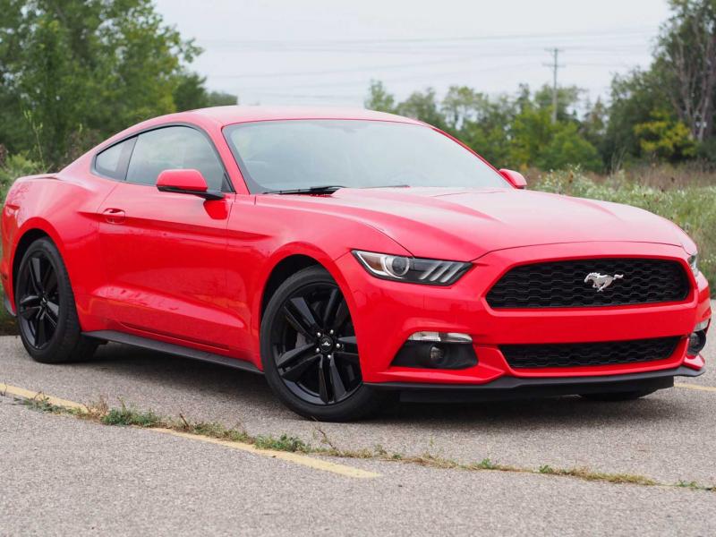 2016 Ford Mustang EcoBoost Fastback Premium Review - AutoGuide.com