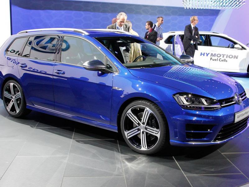 2015 Volkswagen Golf R SportWagen: A 296-hp, Long-Roofed Object of Lust