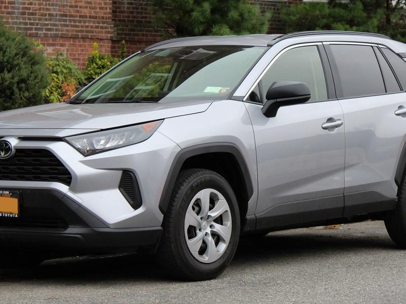 The most common problems with 2019 Toyota Rav4s - CoPilot