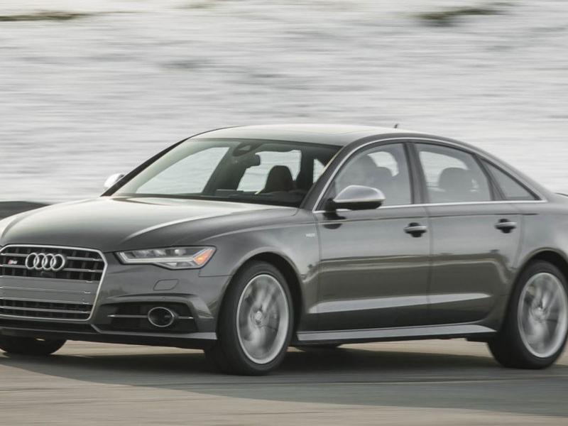 2017 Audi S6 Review: Aging, and Well