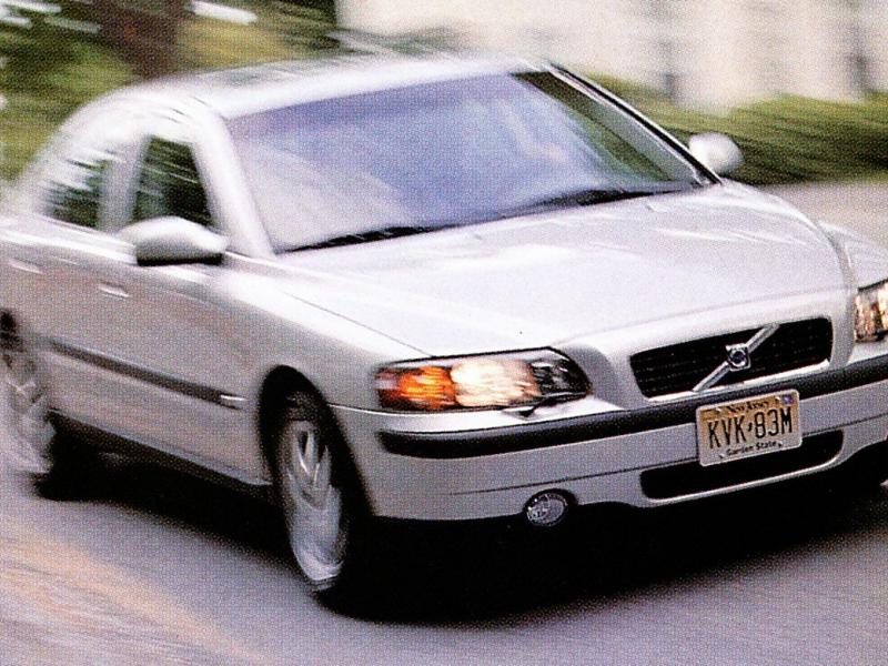 2002 Volvo S60 AWD Road Test &#8211; Review &#8211; Car and Driver