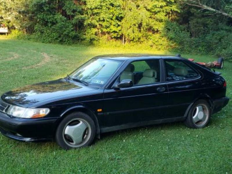 For $2,500, Could This 1997 Saab 900SE Talladega Be A Record-Setting Deal?