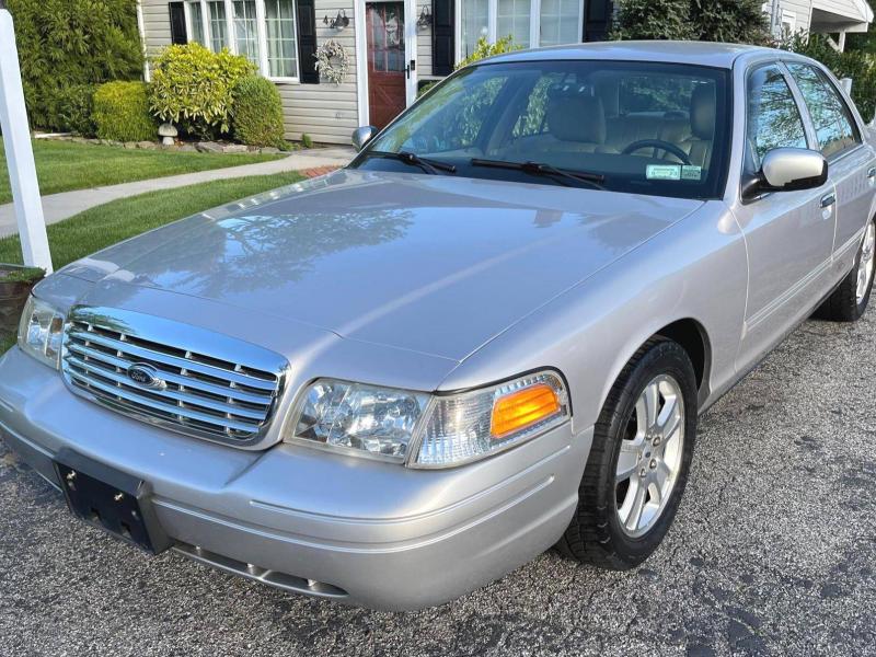 2011 Ford Crown Victoria LX for Sale - Cars & Bids