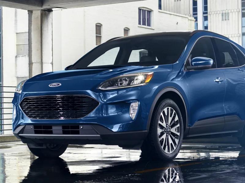 The 2022 Ford Escape PHEV Is a Better Deal Than You Think