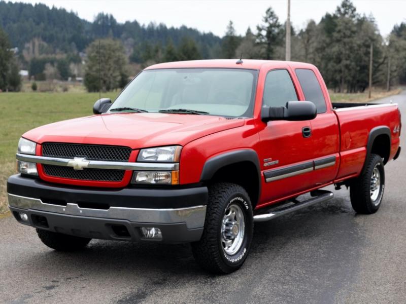 28k-Mile 2004 Chevrolet Silverado 2500HD Duramax 4x4 for sale on BaT  Auctions - closed on April 22, 2022 (Lot #71,349) | Bring a Trailer