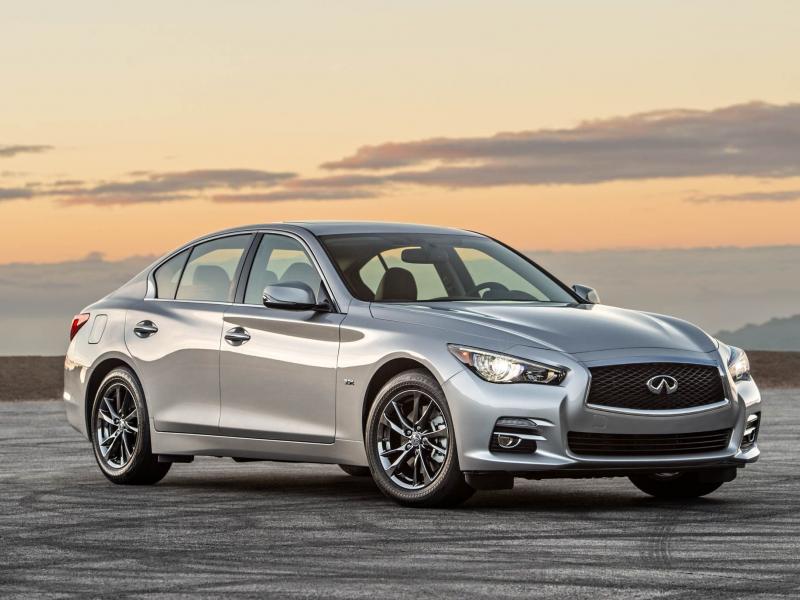 2017 Infiniti Q50 Review, Pricing, and Specs