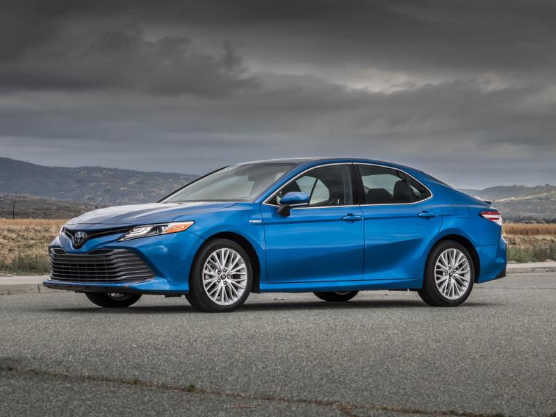 2020 Toyota Camry Hybrid Review, Pricing | Camry Hybrid Sedan Models |  CarBuzz