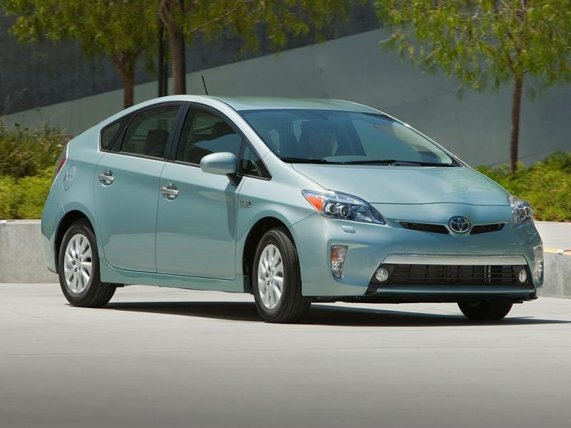 2012 Toyota Prius Plug-In Hybrid Photos and Info &#8211; News &#8211; Car  and Driver