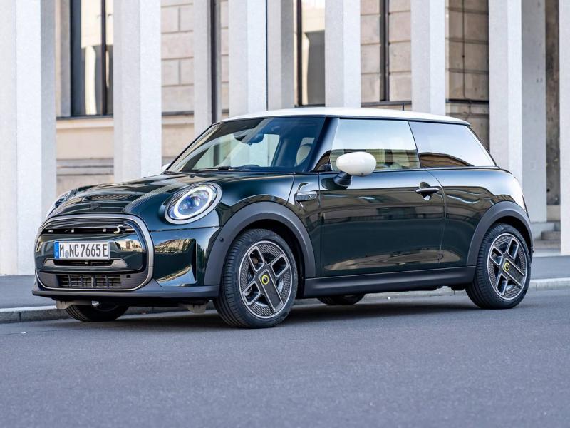 2023 MINI Hardtop 2 Door Electric Prices, Reviews, and Pictures | Edmunds