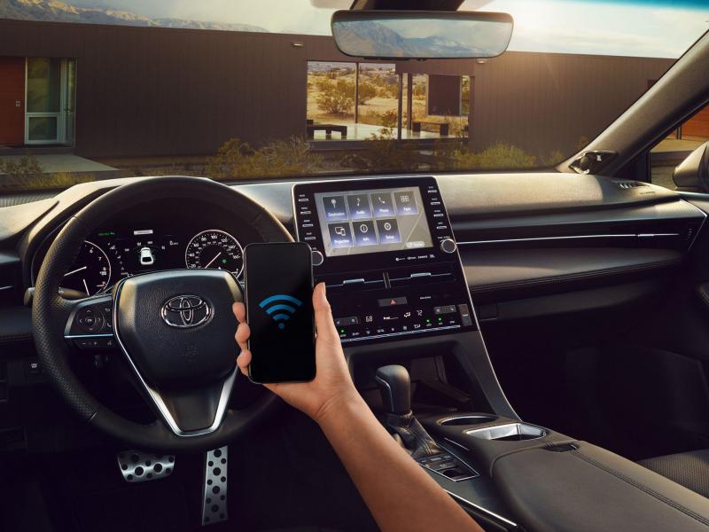 First-Ever Toyota Avalon XSE Hybrid Nightshade Edition Highlights Changes  for 2022 - Toyota USA Newsroom